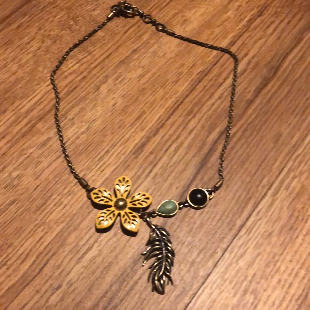 Brand new lucky brand flower and feather necklace